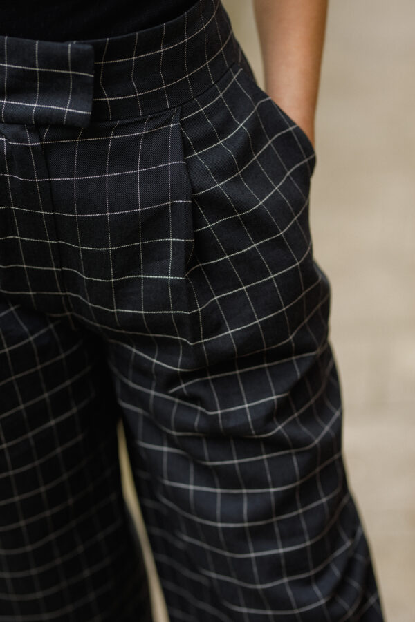 Pantalon Berlin noir carreaux – Image 2