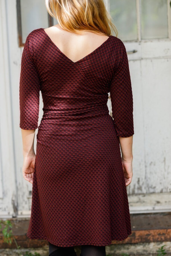 Robe Noëmie bordeaux à petits pois – Image 4