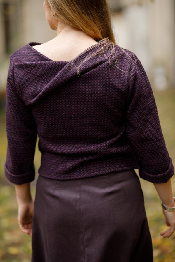 Pull Madlaina aubergine court – Image 3